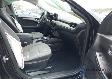 2021 Ford Escape Se z USA, uszkodzony, nr VIN 1FMCU0G67MUA47404